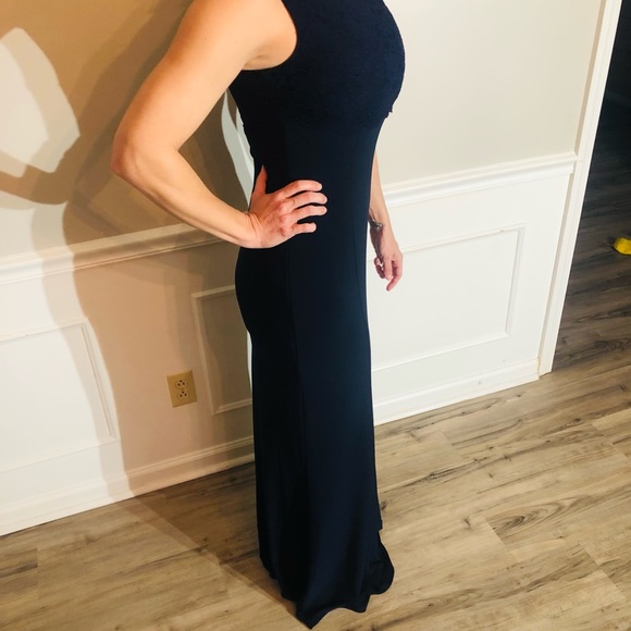 Lauren Ralph Lauren Evening Gown, Navy, Lace Front Detailing, Size: 8 - Picture 2 of 8
